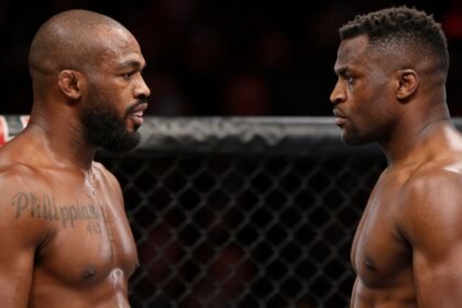 Jon Jones face à Francis Ngannou
