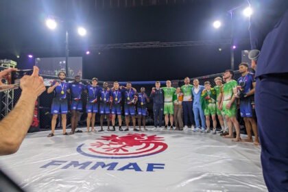 Equipe de France et Irlande de MMA dans la cage de l'évènement MMA League Elite à Ondres le 9 Mai 2026