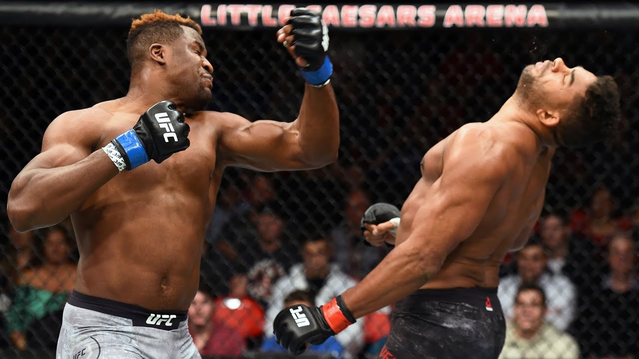 KO de Ngannou face à Overeem